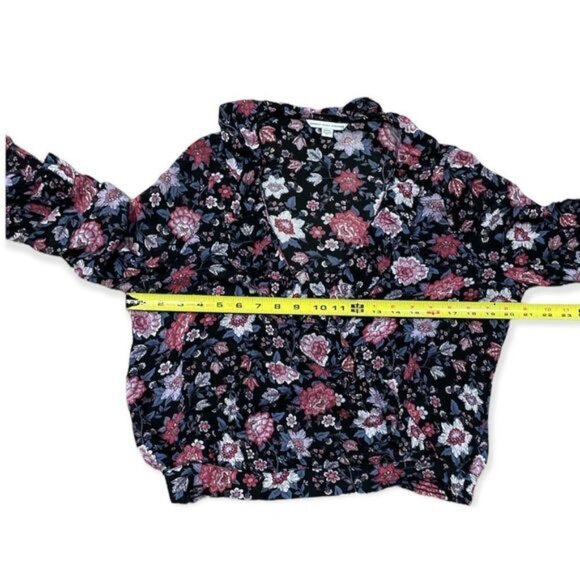 American eagle outfitters floral top size Medium - Picture 6 of 9